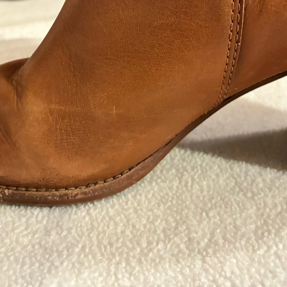 Madewell “The Regan Boot” Leather Chelsea Ankle Pull-On Minimalist Capsule 8.5